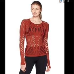 ALO YOGA WANDERER LONG SLEEVE Amber Small